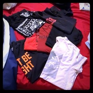 Bundle of men's tees